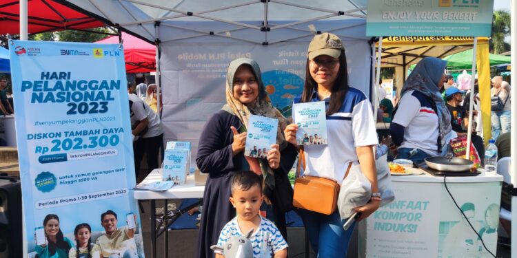 Semarakkan Hari Pelanggan Nasional, PLN Sapa Pelanggan di Car Free Day