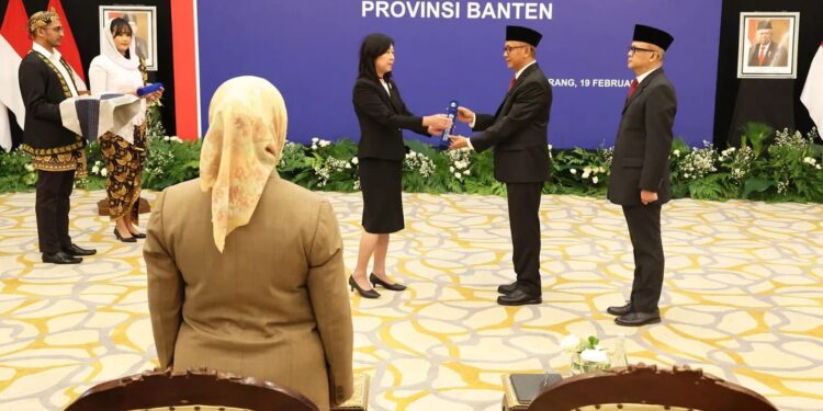 Hadiri Pengukuhan KPw BI Banten, Pj Sekda Virgojanti: Kami Berharap Peningkatan Sinergitas Untuk Ekonomi Berkelanjutan