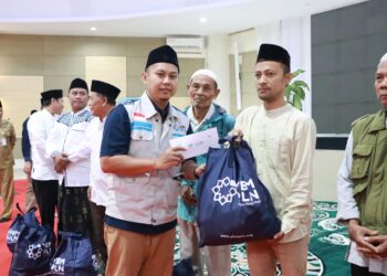 Tebar Kebahagiaan di Bulan Ramadan, YBM PLN Berbagi 400 Bingkisan di Banten