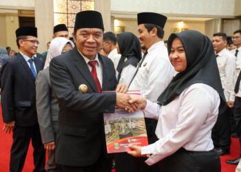 Sumringah, 489 PPPK Guru di Banten Terima SK