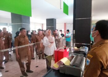 Pastikan Pelayanan Berjalan Optimal Pasca Libur Lebaran 2024, Bupati Irna Sidak RSUD Berkah