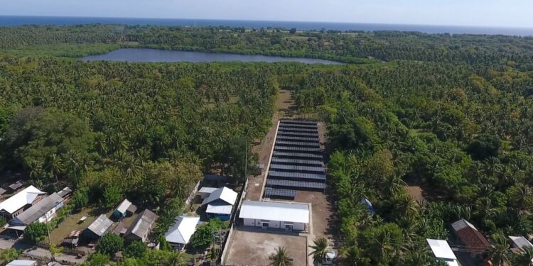 Kurangi Emisi Karbon, PLN Sabet Penghargaan Best Impact in Environment of The Year