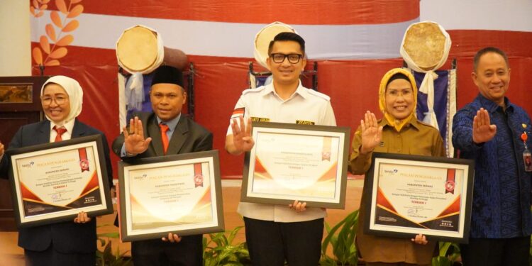 Pemkab Pandeglang Sabet Lima Penghargaan Dari BKKN Banten