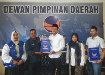 Siap Lanjutkan Pembangunan di Pandeglang, Iing dan Dewi Kembalikan Berkas ke Nasdem