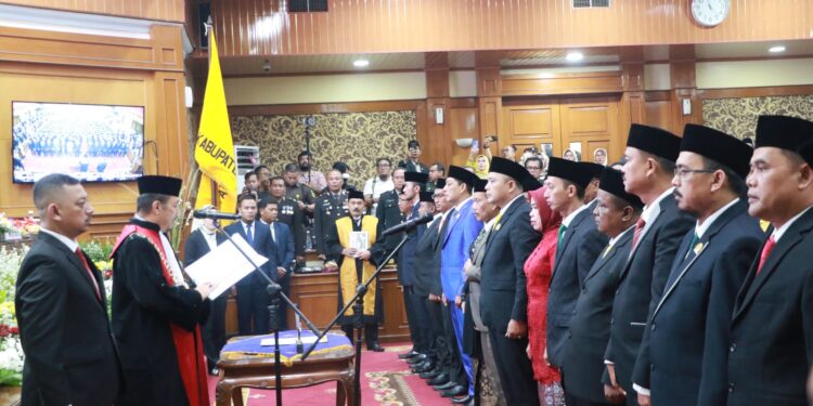 50 Anggota DPRD Dilantik, Bupati Serang Harap Lakukan Pengawasan dengan Baik