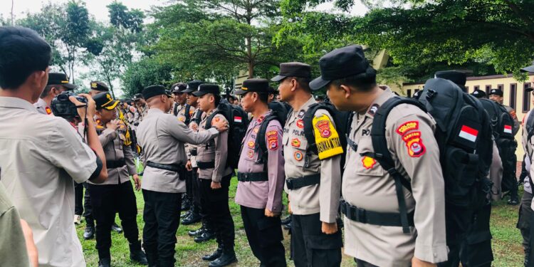 Kapolres Serang Cek Kesiapan Perlengkapan Personel Pengamanan TPS Jelang Pemilu