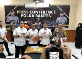 Ngaku Bisa Gandakan Uang Hingga Rp 1 Miliar Lewat Peti Ajaib, Oknum Kiai Asal Pandeglang Ditangkap Polisi