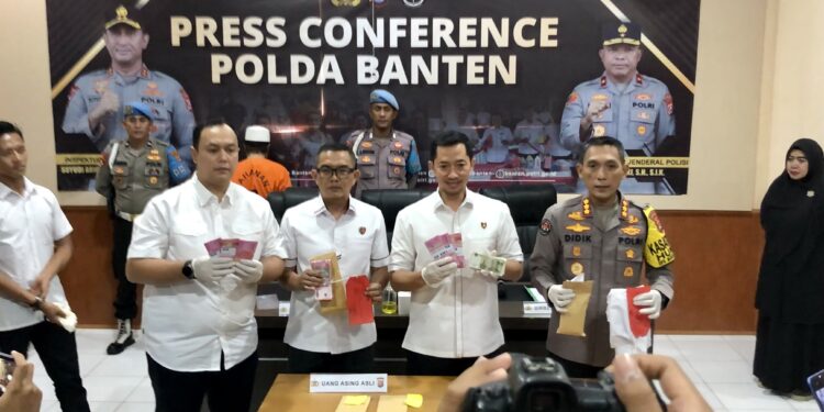 Ngaku Bisa Gandakan Uang Hingga Rp 1 Miliar Lewat Peti Ajaib, Oknum Kiai Asal Pandeglang Ditangkap Polisi