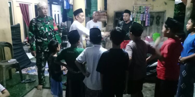 Cegah Perang Sarung! Lurah Cigadung Gandeng Aparat Terjun Langsung Patroli Usai Tarawih