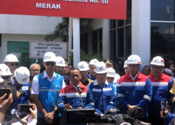 Sambangi Cilegon, Menteri ESDM Bahlil Lahadalia Cek Pasokan Listrik, BBM dan Stok LPG Aman Jelang Mudik Lebaran 2025