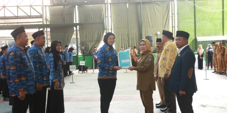 Bupati Serang Lantik Ratusan CPNS dan PPPK Formasi 2024