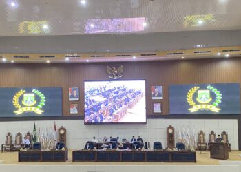 Furkon Bacakan Rancangan Keputusan DPRD Banten  Mengenai Pergantian Pimpinan dari Fraksi PKS