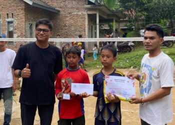 Meriahkan HUT RI ke 80, Karang Taruna Kelurahan Cibendung Gelar Lomba Catur dan Bulutangkis