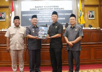 Wabup Serang Najib Hamas Sampaikan Raperda RPJMD Usul Bupati