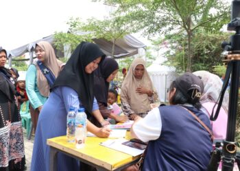 PLN UID Banten Gelar Food Truck Humanity di Desa Surya Bahari Tangerang