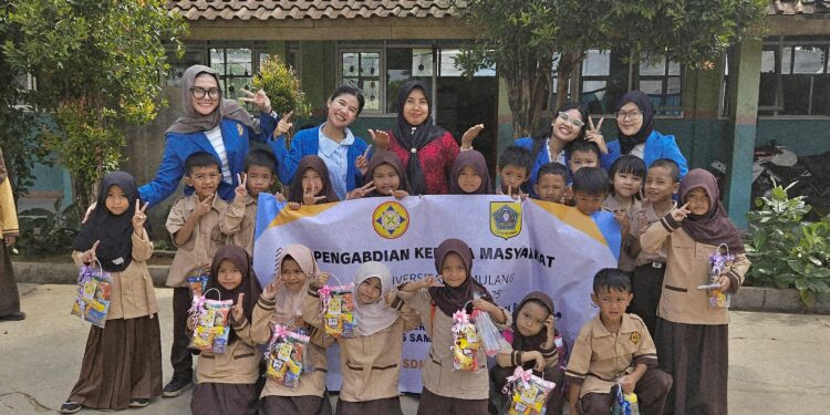 Meningkatkan Minat Baca pada Siswa Kelas 1B SDN Curug 02 Gunung Sindur